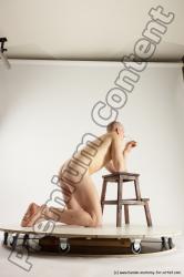 Kneeling reference poses of Florian